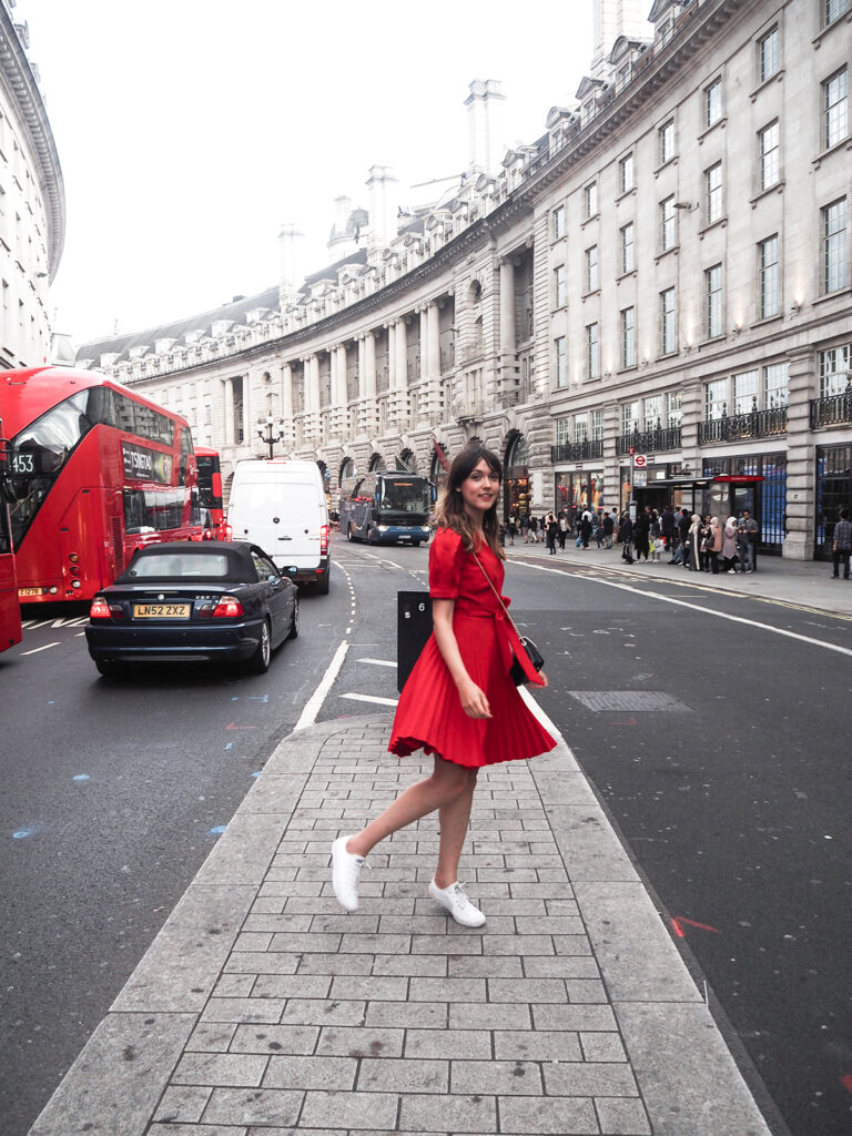karen-millen-red-dress-converse-shoes-furla-bag-2