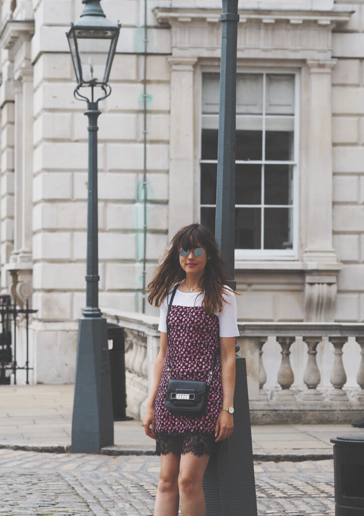 topshop-floral-dress-converse-shoes-proenza-schouler-ps-11-bag-summer-outfit-4
